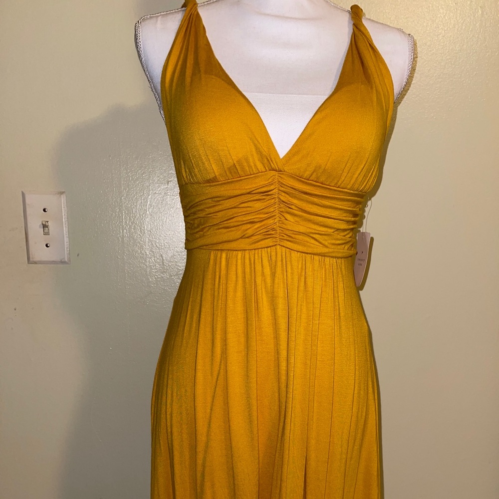 Yellow dress
